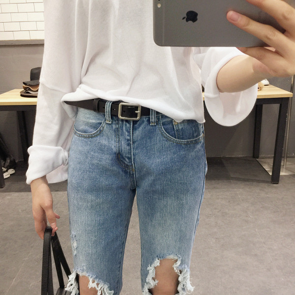 Шалварести женски дънки с разкъсано коляно и крачол 7/8