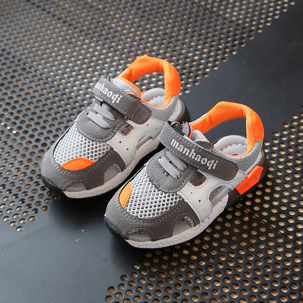 Страхотни дишащи бебешки обувки в три цвята подходящи за момче и момиченце