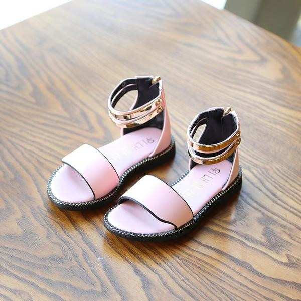 Детски сандалки в три цвята