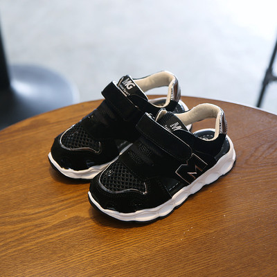 Детски дишащи маратонки в три цвята подходящи както за момченца така и за момиченца