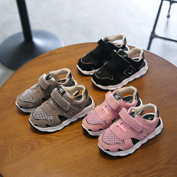 Детски дишащи маратонки в три цвята подходящи както за момченца така и за момиченца