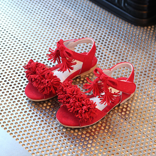 Μεγάλη σανδάλια για τα κορίτσια σε δύο χρώματα