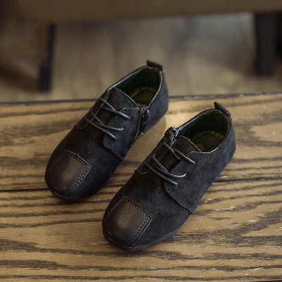 Детски велурени обувки с кожено бомбе в три цвята