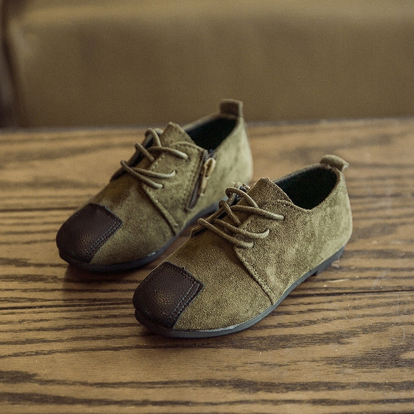 Детски велурени обувки с кожено бомбе в три цвята