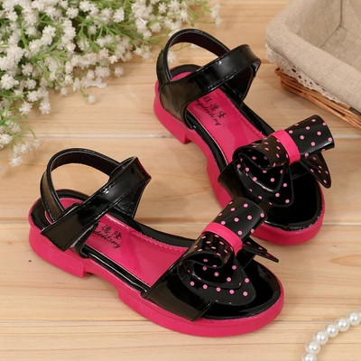 Μεγάλη σανδάλια από καουτσούκ για τα κορίτσια σε διάφορα χρώματα