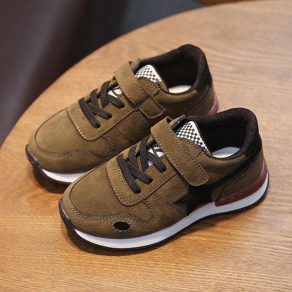 Детски обувки за момче и момиче в три цвята