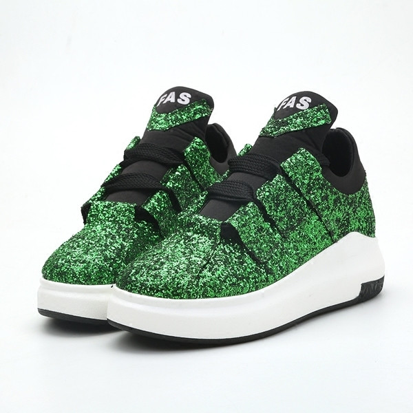 Casual γυναικεία αθλητικά παπούτσια με λαμπερό μπροκάρ σε διαφορετικά χρώματα