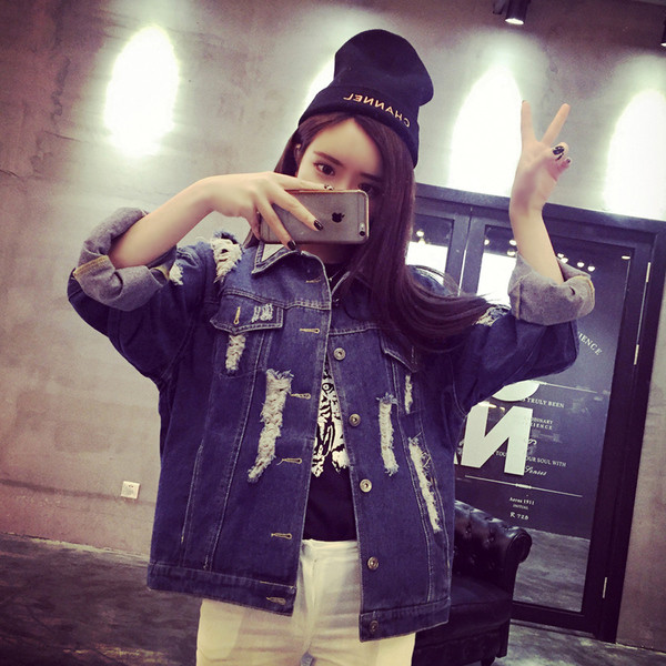 Стилно дамско дънково накъсано яке в светлосин и тъмносин вариант