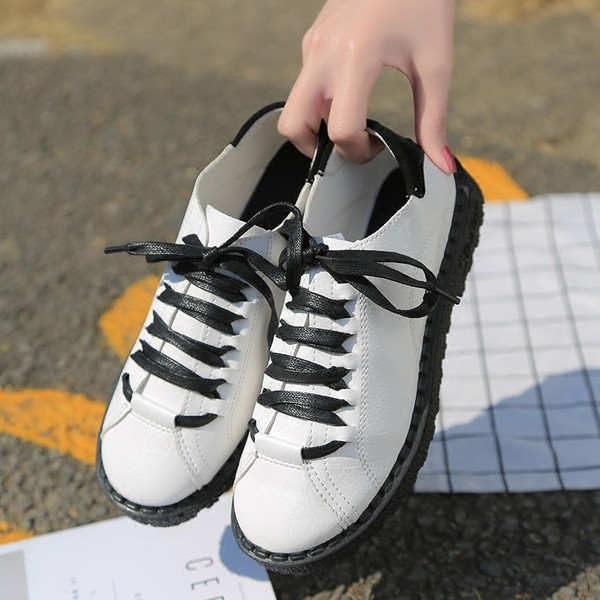 Стилни спортно-елегантни дамски обувки в три цвята 