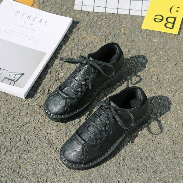 Стилни спортно-елегантни дамски обувки в три цвята 