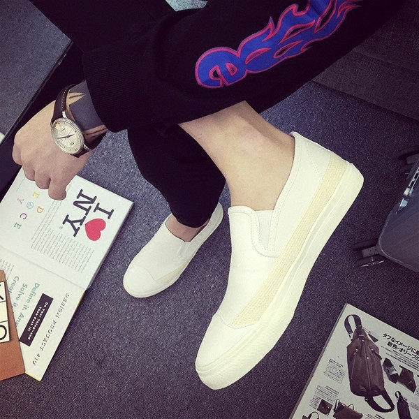 Ανδρικά αθλητικά-κομψά δερμάτινη μοκασίνια 