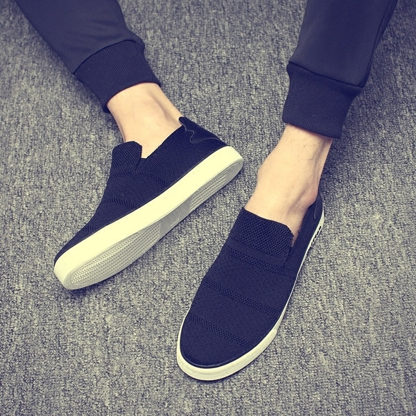 Κομψά ανδρικά αναπνεύσιμα  μοκασίνια κατάλληλα για τις ζεστές μέρες του καλοκαιριού