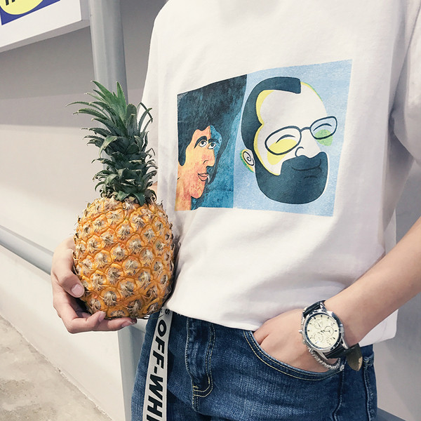 μεγάλη μπλούζα Οι άνδρες με κοντά μανίκια και απλικέ σε δύο χρώματα