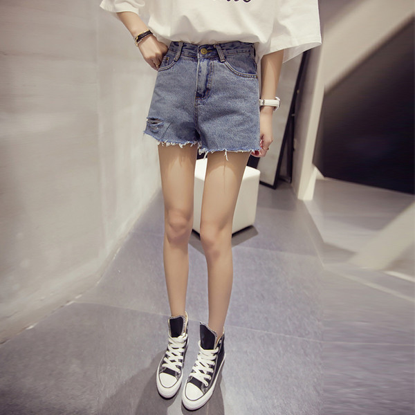 σορτς σύγχρονες γυναίκες με υψηλή μέση