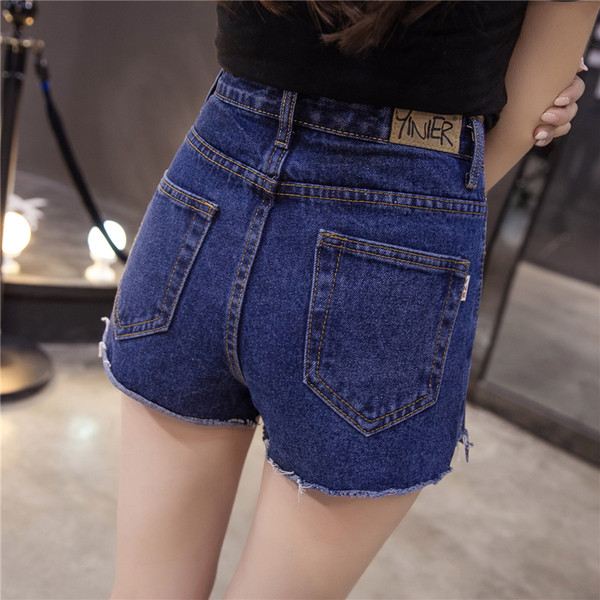 Λεπτή άνοιξη και το καλοκαίρι σορτς για τις κυρίες