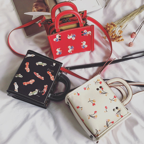 Γυναικείες  τσάντες casual σε διάφορα χρώματα και κεντήματα της κερασιάς