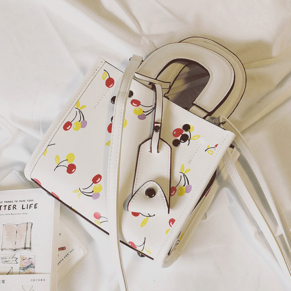 Γυναικείες  τσάντες casual σε διάφορα χρώματα και κεντήματα της κερασιάς