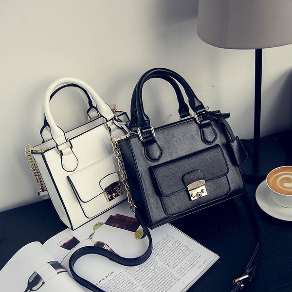 Ежедневна дамска кожена чанта подходяща да се носи както в ръка така и през рамо