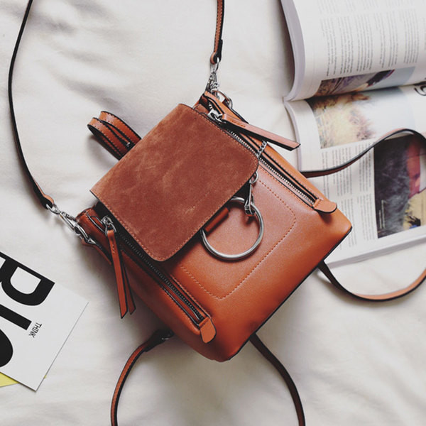 Πρακτική κυρίες μίνι τσάντα σε τρία χρώματα και μακριά λαβή