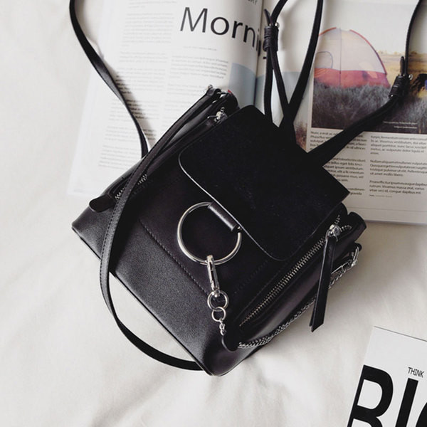 Πρακτική κυρίες μίνι τσάντα σε τρία χρώματα και μακριά λαβή