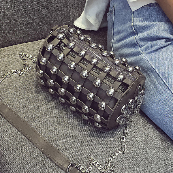 Уникална дамска чанта с дълга дръжка през рамо и железни мъниста