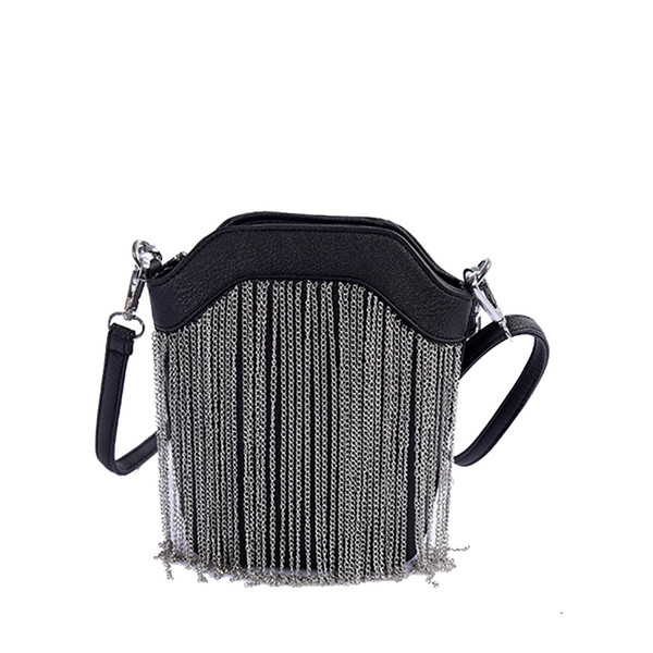 Μεγάλη κυρίες δερμάτινη τσάντα με κρόσσια