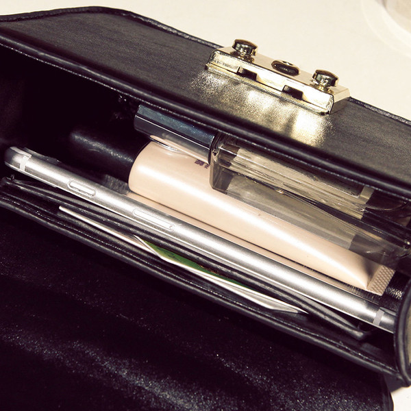 Σύγχρονη κυρίες μίνι τσάντα για την άνοιξη και το καλοκαίρι