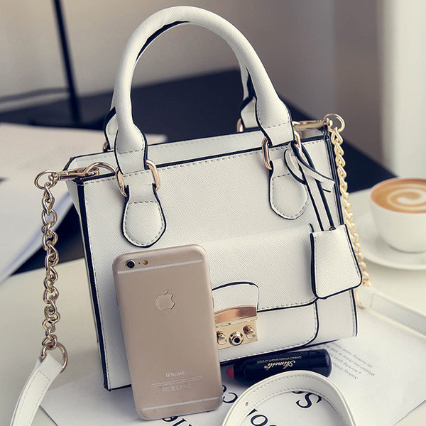 Τρέχουσα κυρίες τσάντα άνοιξη-καλοκαίρι σε μαύρο και άσπρο έκδοση