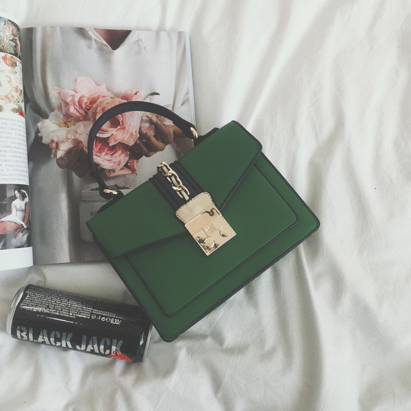 Καθημερινή τσάντα με ιμάντα ώμου χρυσό και χρυσό πόρπη σε τέσσερα διαφορετικά χρώματα