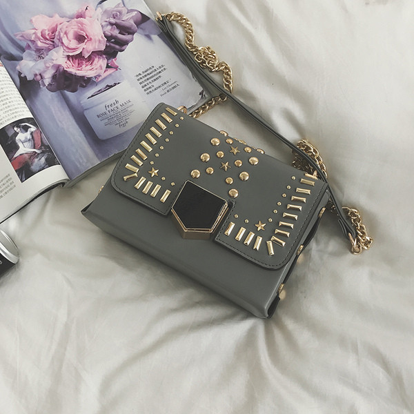 Μικρή γυναικεία τσάντα με μακρύ χερούλι σε τέσσερα χρώματα