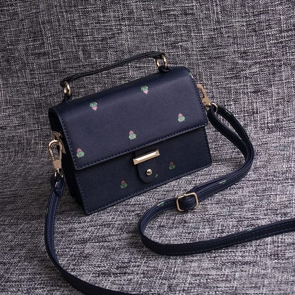 Ένα τελειώματα τσάντα, χέρι ή στον ώμο σε 3 χρώματα