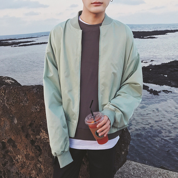 Уникално мъжко пролетно яке тип "бомбер"