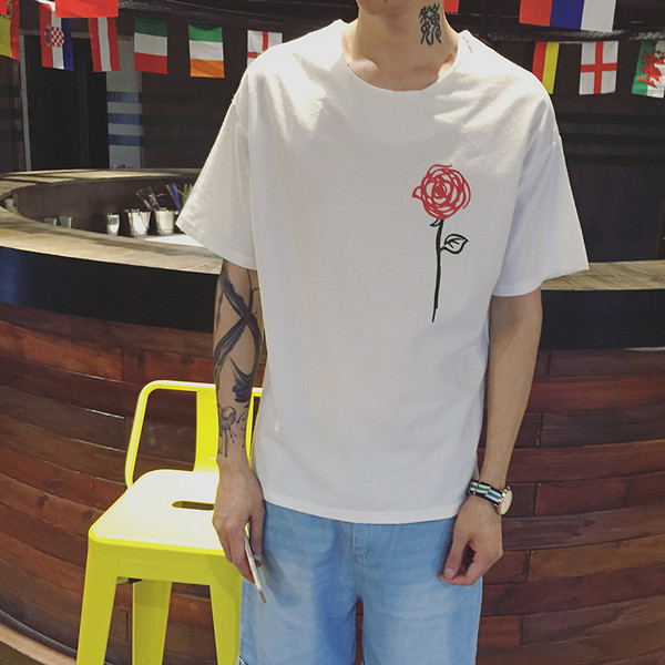 shirt των ανδρών κάνναβης με φαρδιά μανίκια και τριαντάφυλλο σε λευκό και μπλε έκδοση