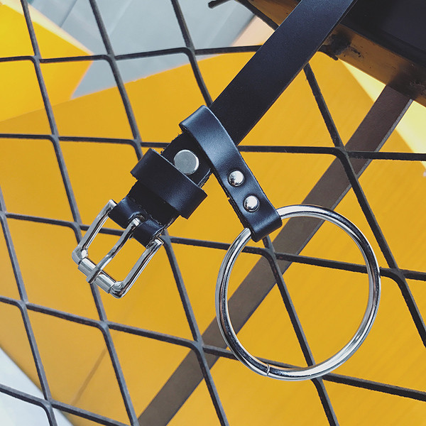 Модерен кожен мъжки колан с малка катарама