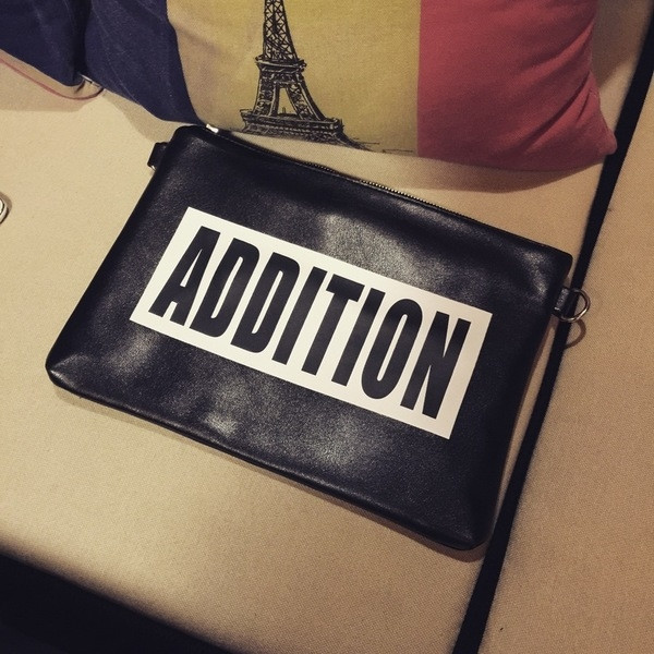 Мъжки клъч в разнообразни модели и цветове