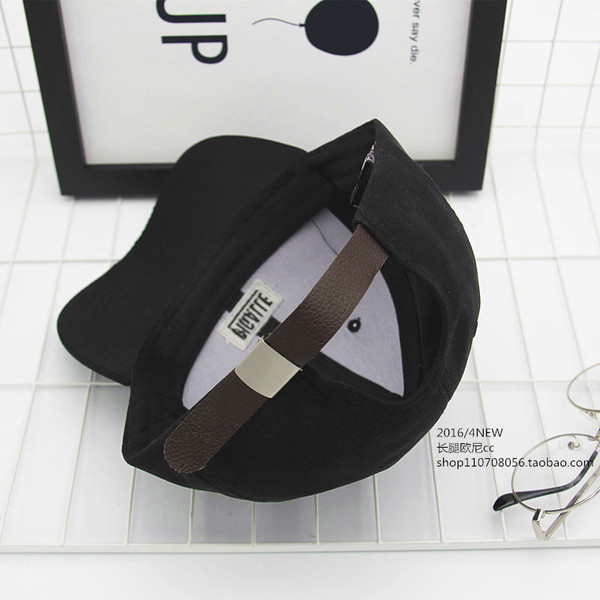 Μεγάλη «unisex» καπέλα των διαφορετικών μοντέλων