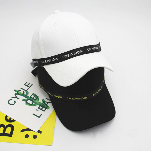 Μεγάλη κυρίες καπέλο με γείσο σε μαύρο και άσπρο