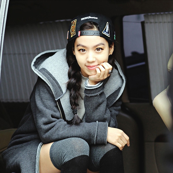 κομψό καπέλο Γυναικών με κέντημα