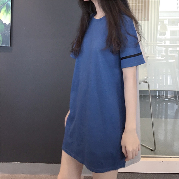 Μεγάλη κυρίες μακρύ μπλούζα με κοντά μανίκια τύπου χιτώνα