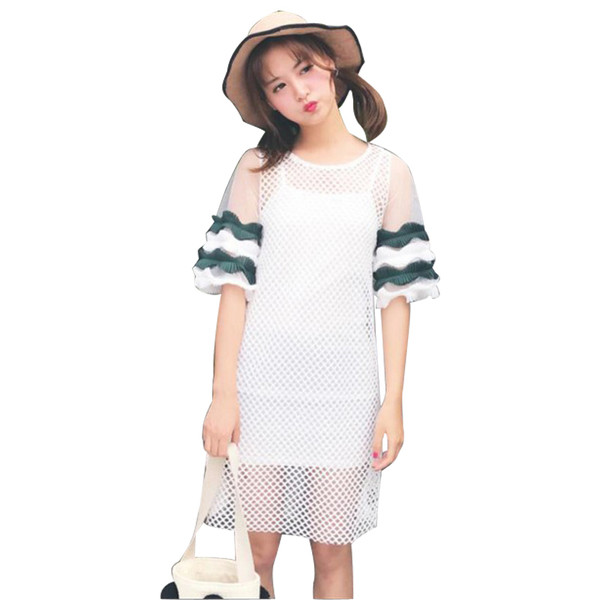 Μεγάλη κυρίες φόρεμα τρύπες κατάλληλες για τις ζεστές μέρες του καλοκαιριού