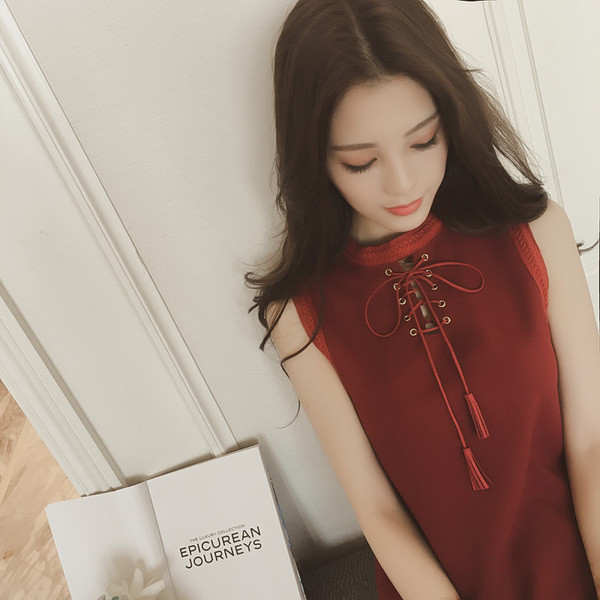 Μεγάλη κυρίες φόρεμα με δεσμούς λαιμό σε δύο χρώματα