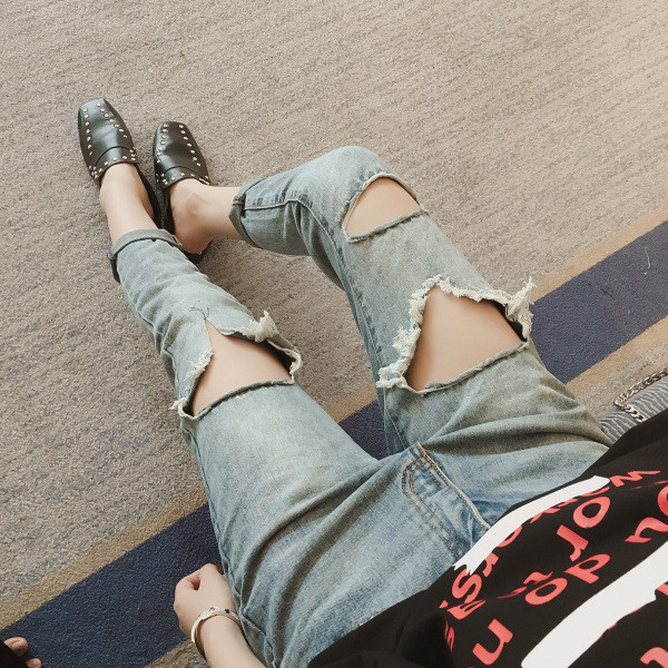 Страхотни дамски разкъсани дънки тип шалвар