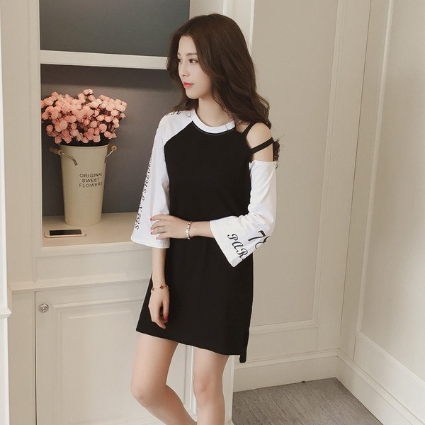 Πολύ όμορφο άθλημα-κομψές κυρίες μακρύ χιτώνα τύπου μπλούζα