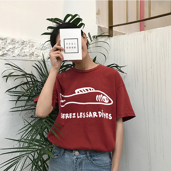 Μπλούζες με κοντό μανίκι και απλικέ σε δύο χρώματα