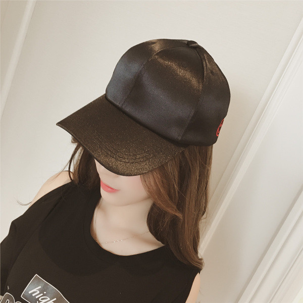 Κυρίες Καπέλο μαύρο και άσπρο