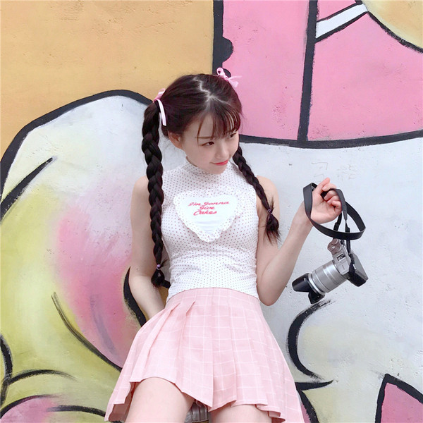 Πολλές όμορφες κυρίες αμάνικο ροζ κουκίδες σε δύο μοντέλα