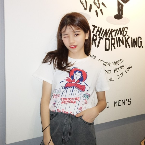 Μεγάλη μπλούζες με μακριά μανίκια και διάφορες εφαρμογές