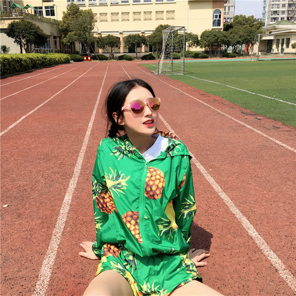 Άνετο αθλητικό σετ με δύο μέρη σε διάφορα χρώματα