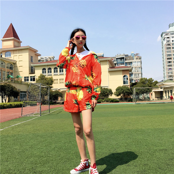 Άνετο αθλητικό σετ με δύο μέρη σε διάφορα χρώματα