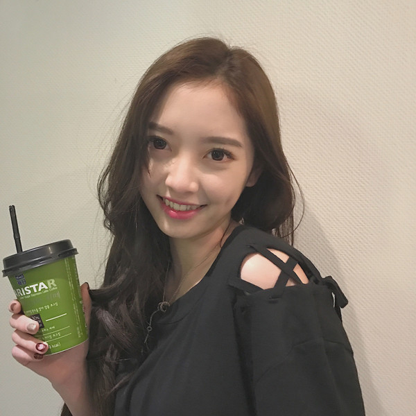 Μοναδική μπλούζα με μακριά μανίκια και γραβάτες ώμο